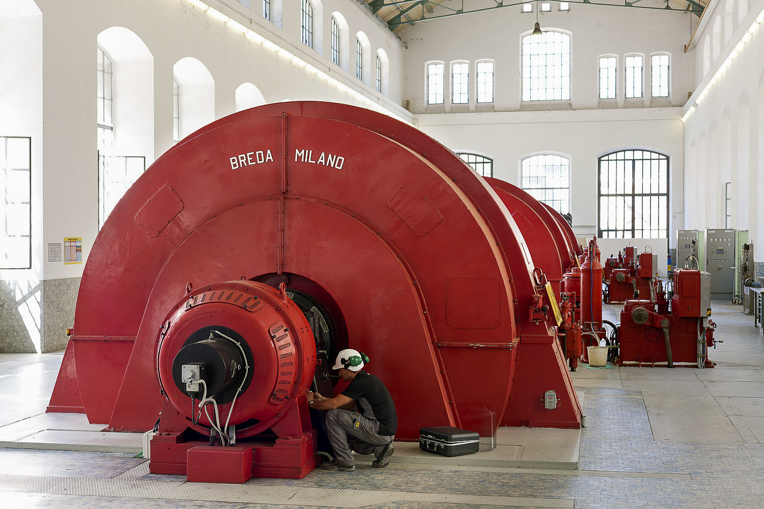 Turbina Centrale produzione energia elettrica rinnovabile idroelettrica Pont Saint Martin