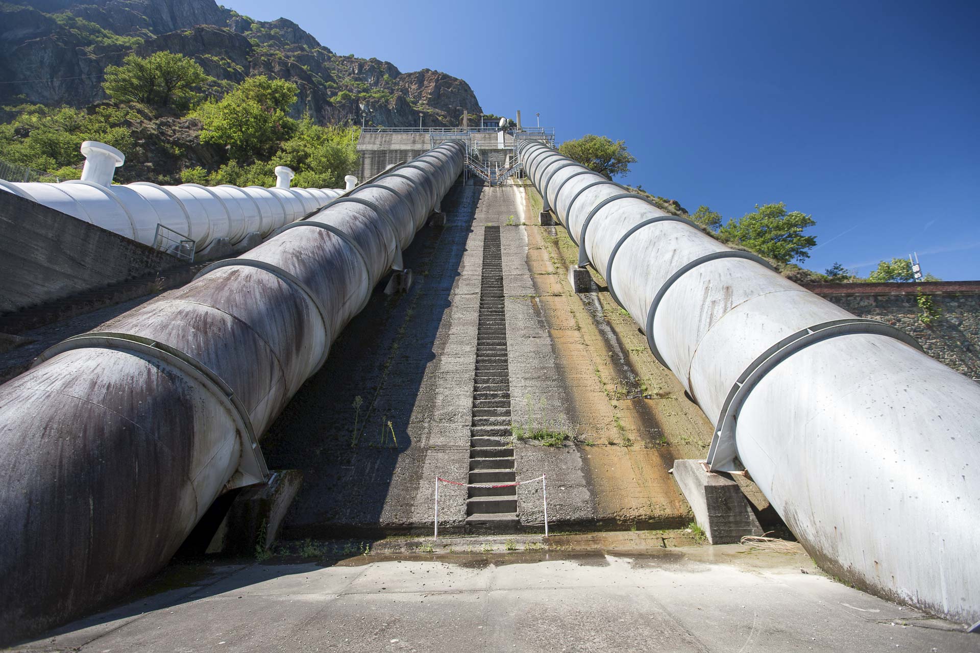 Centrale idroelettrica di Montjovet per produzione energia verde rinnovabile CVA