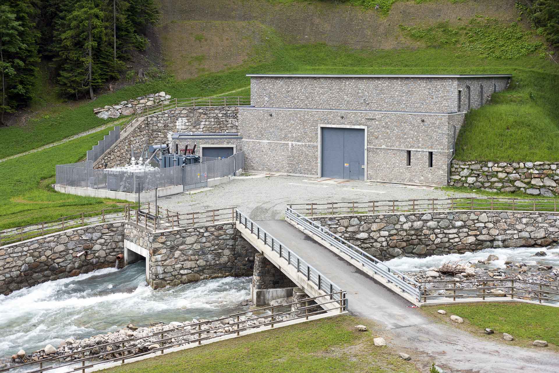Centrale idroelettrica CVA a Torrent produzione energia verde