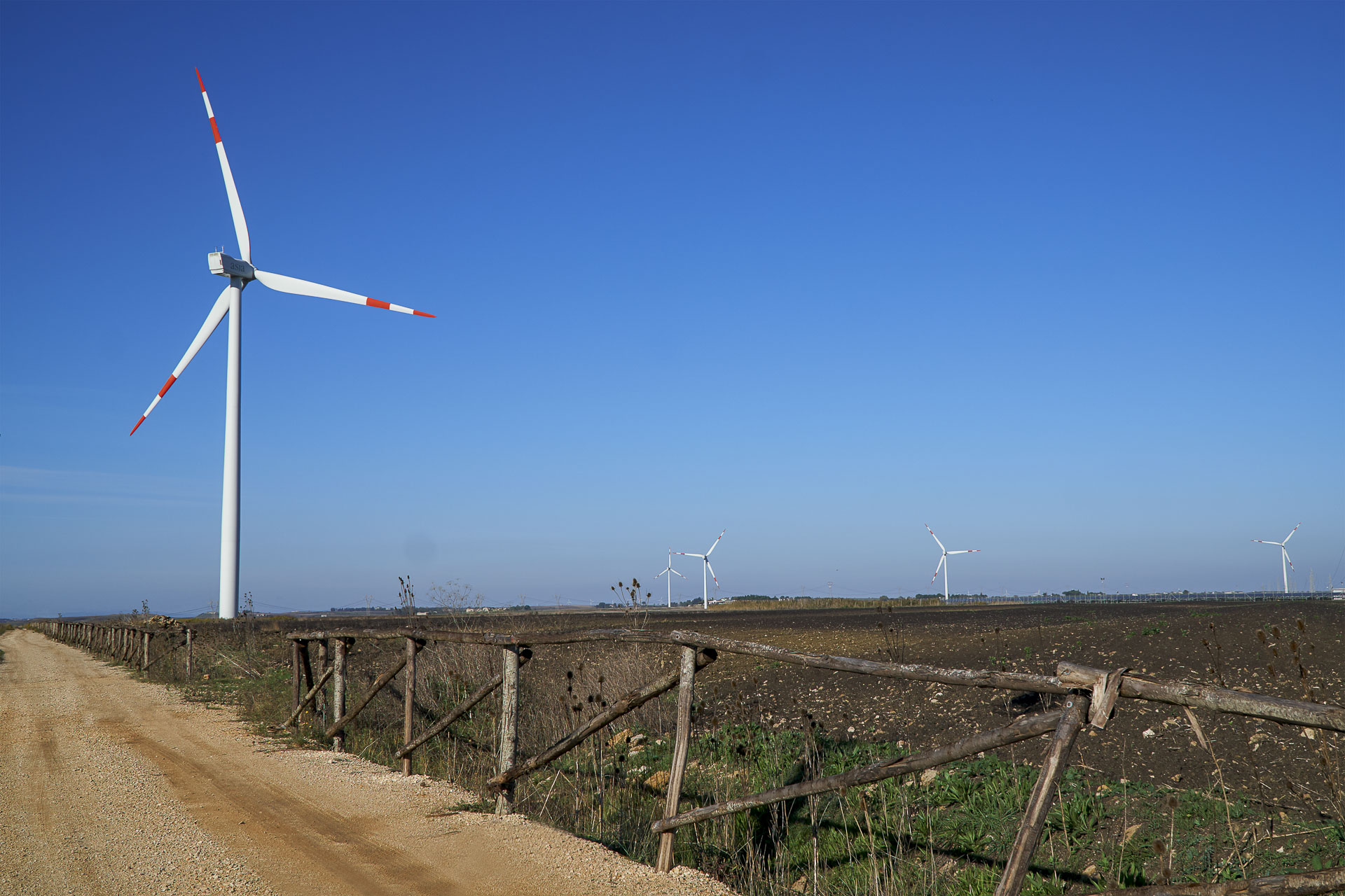 Impianto energia elettrica verde rinnovabile eolica di Lamacarvotta