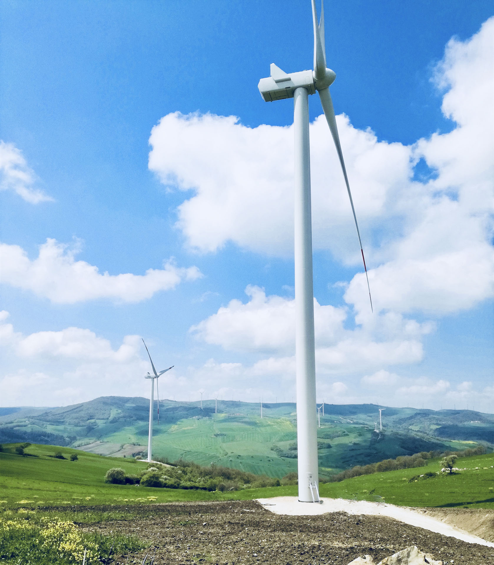 Centro produzione energia verde rinnovabile eolica di Monteverde CVA