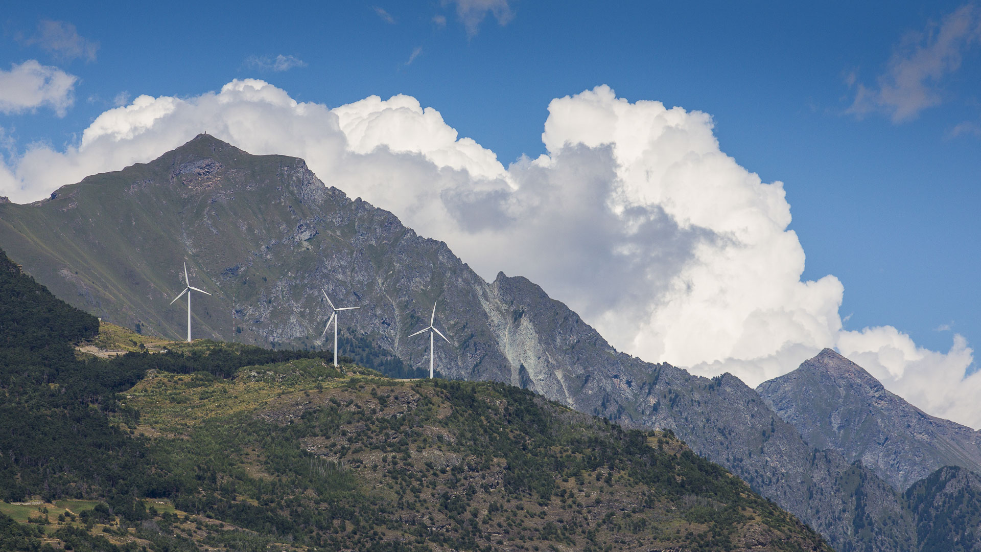 Impianto produzione energia verde eolica 100% Green Saint-Denis